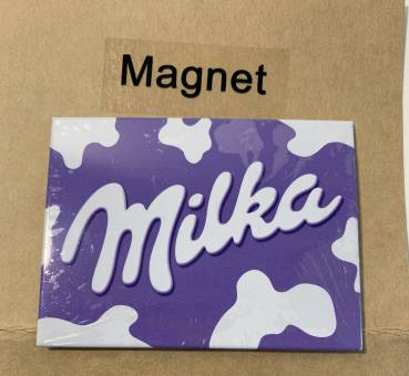 Magnet mit Milka Aufschrift für Magnetboard, Kühlschrank