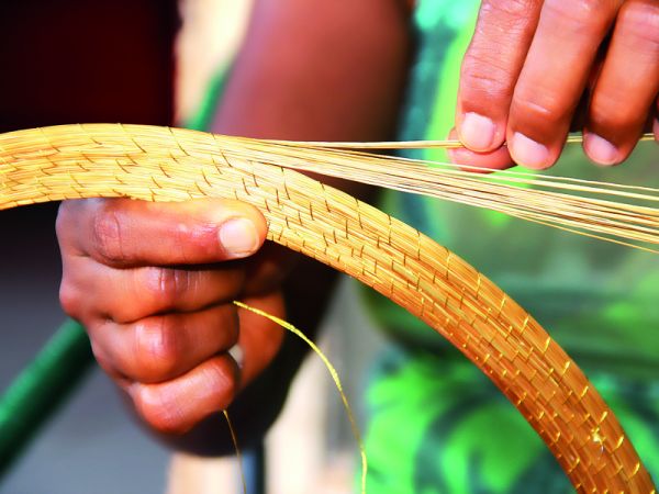Ohrringe aus goldenem Gras, Cravo - Handarbeit
